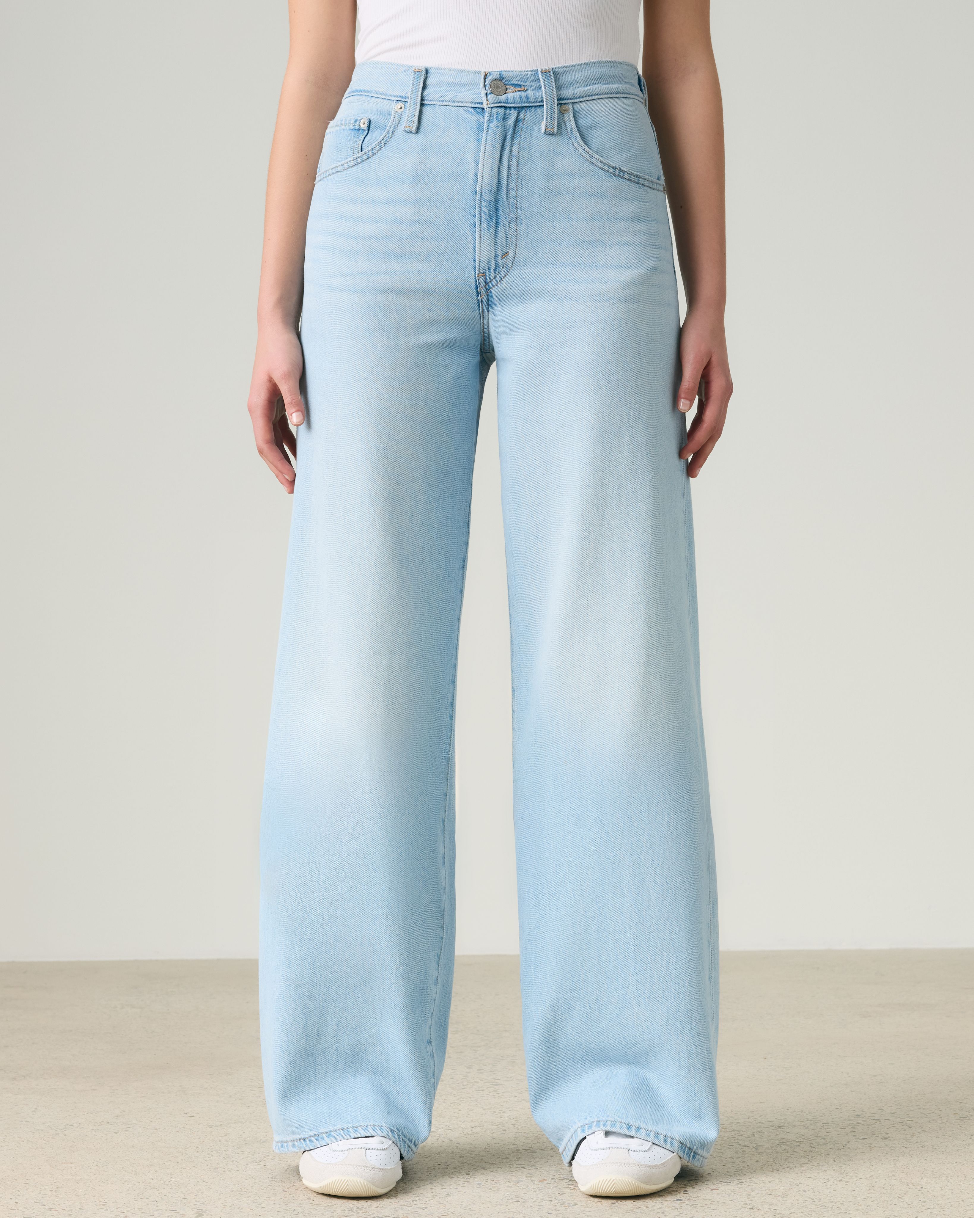 318 Wide Leg Jeans For Women | Levi's® US